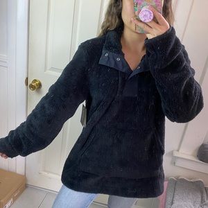 🆕 Eddie Bauer Fuzzy Sherpa 1/4 button sweatshirt